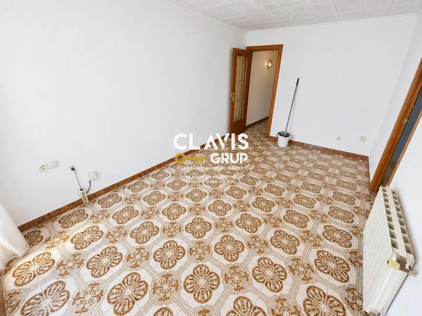 Piso con ascensor en venta en Nou Barris, imagen 3
