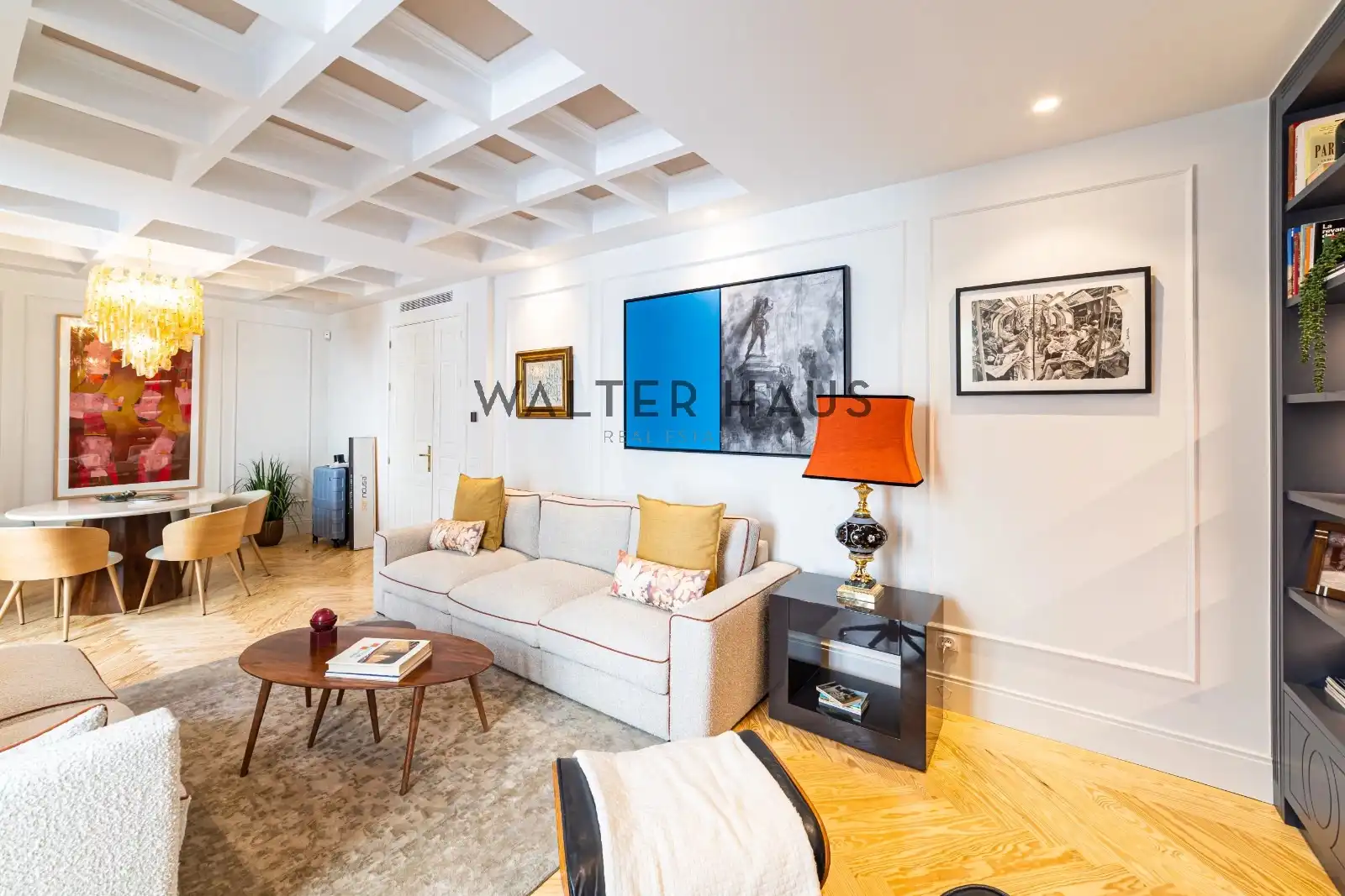 Living room of Flat for sale in Chamberí