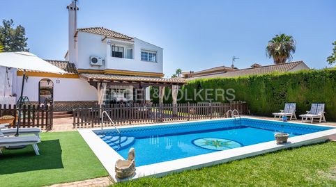 Exclusivo chalet independiente en Los Cerros de Montequinto  confort, privacidad y excelente ubicación