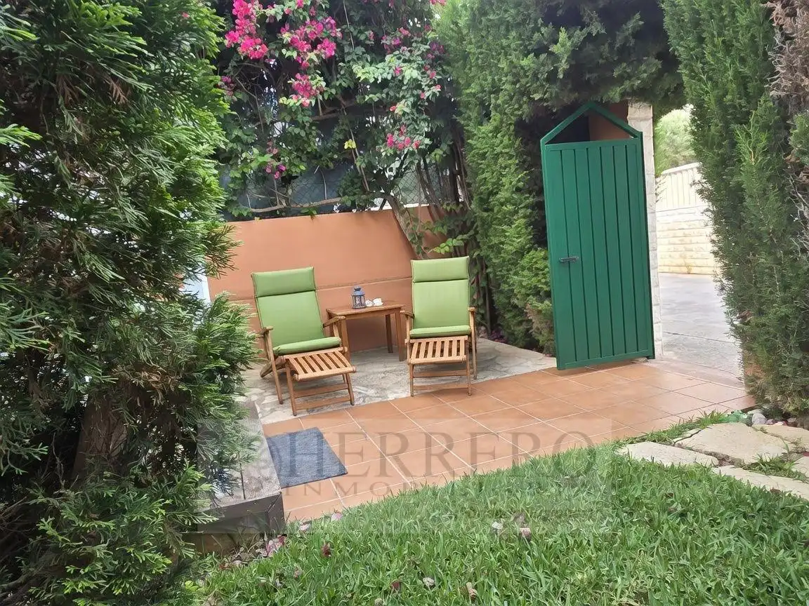 Jardín de Casa adosada en venta en Gandia con Aire acondicionado, Calefacción y Jardín privado