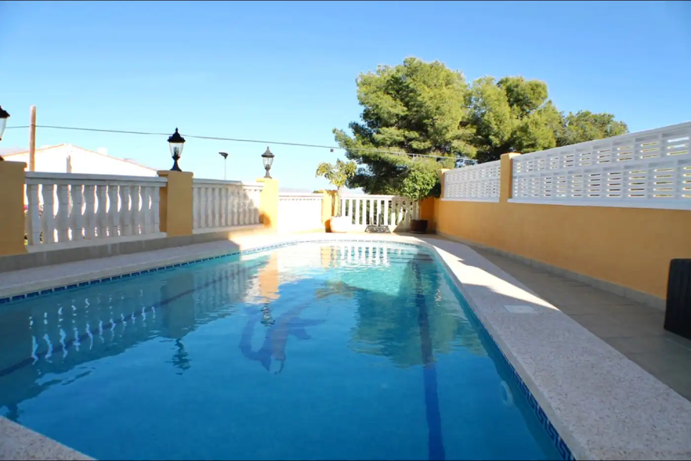 Piscina de Casa o xalet en venda en La Nucia amb Aire condicionat, Calefacció i Terrassa