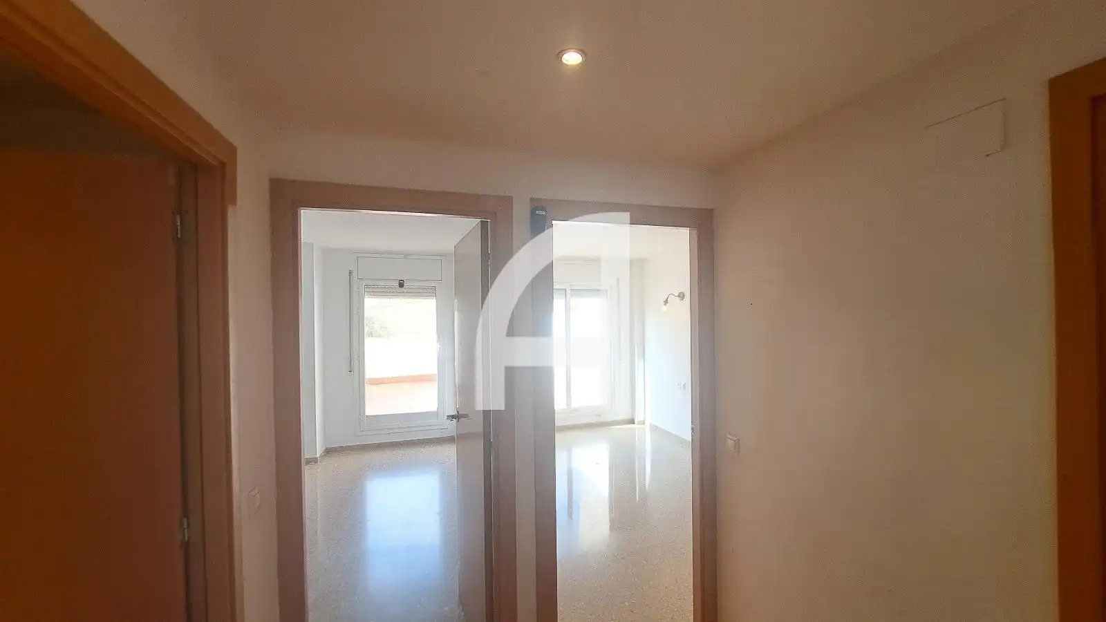 Piso en venta en Terrassa con Calefacción, Terraza y Trastero