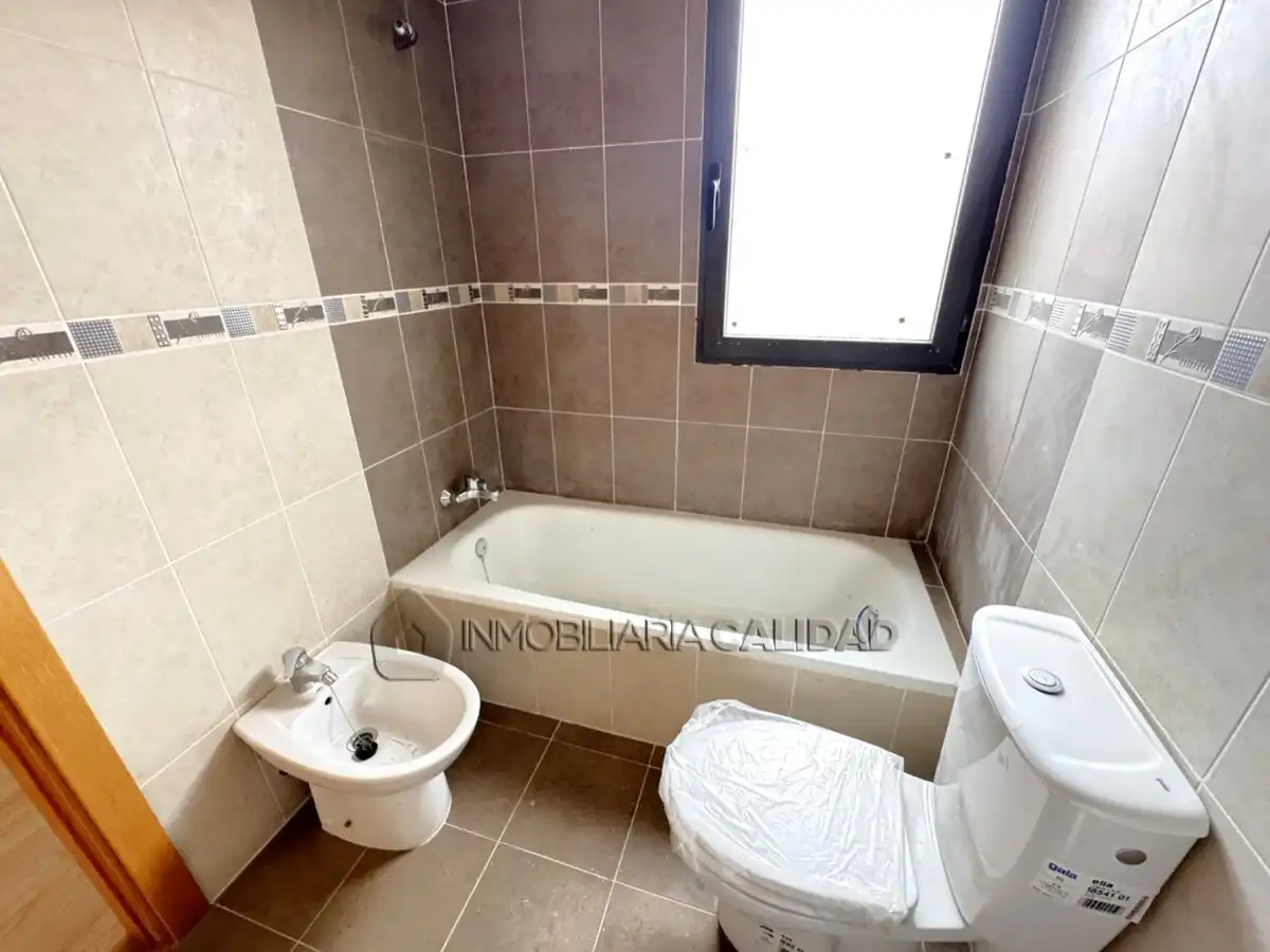 Baño de Casa o chalet en venta en Alfoz de Quintanadueñas con Calefacción