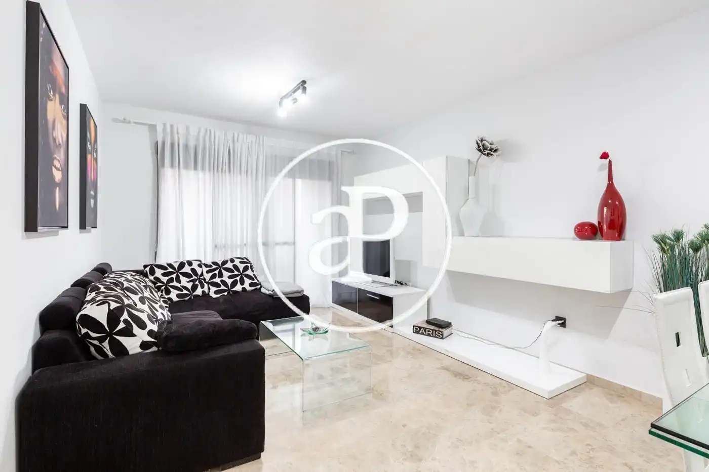 Flat for rent in Av. de les Corts Valencianes, Sant Pau