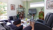 Living room of Single-family semi-detached for sale in  Granada Capital  with Air Conditioner, Terrace and Swimming Pool