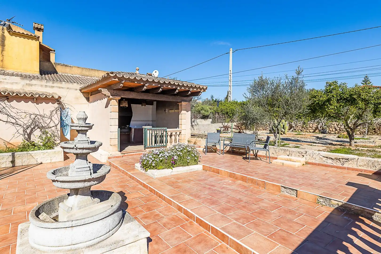 Terrasse von Country house zum Verkauf in  Palma de Mallorca mit Klimaanlage, Heizung und Privatgarten