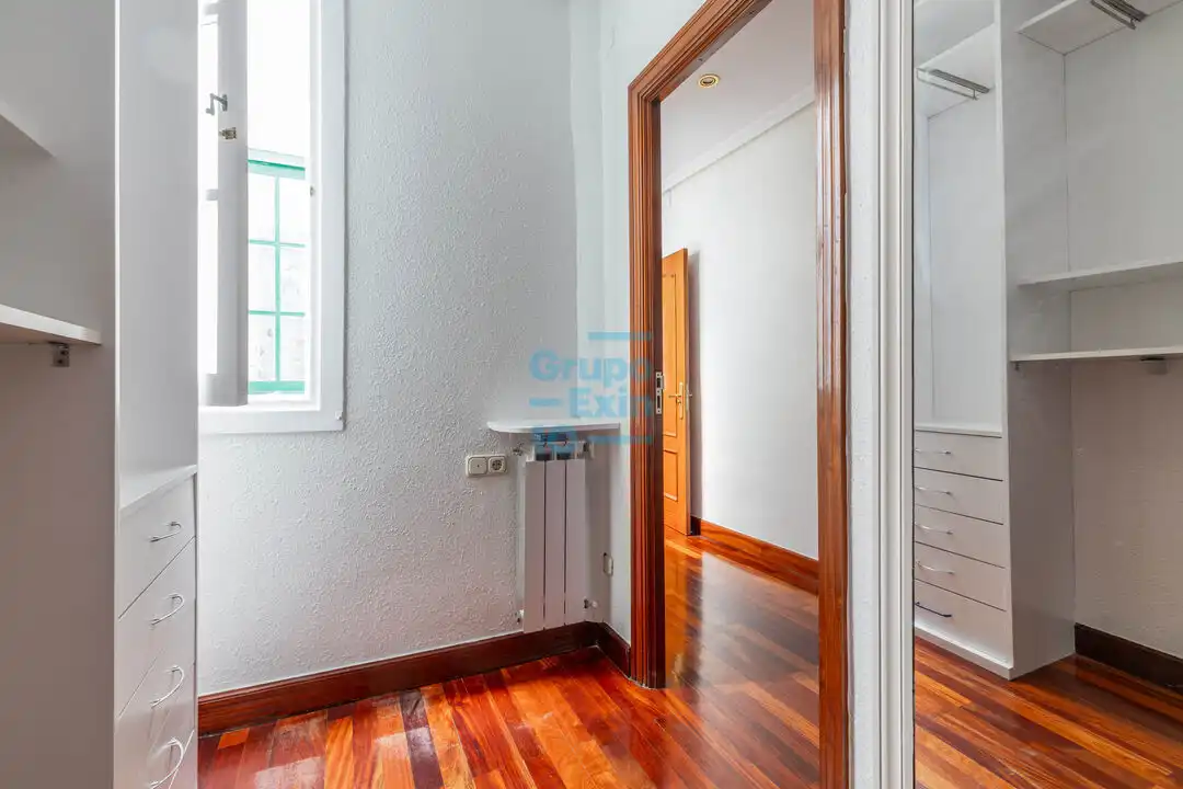 Piso en venta en Donostia - San Sebastián  con Calefacción y Balcón