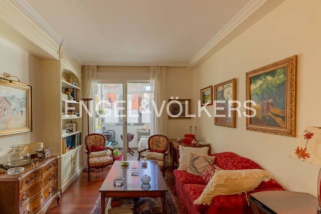 Piso en Venta en Calle Alcalá en Guindalera