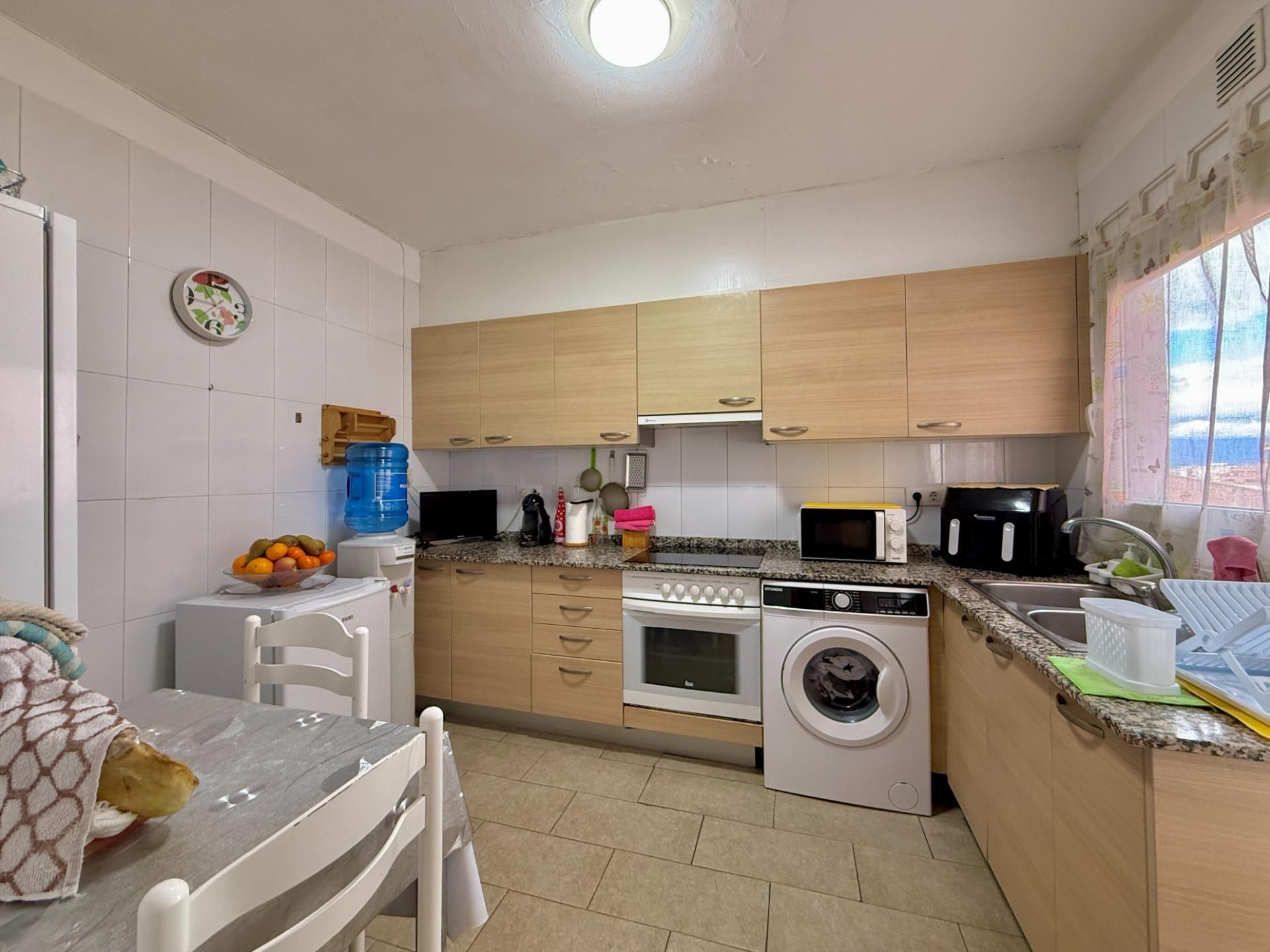 Kitchen of Flat for sale in Figueres  with Air Conditioner, Heating and Terrace