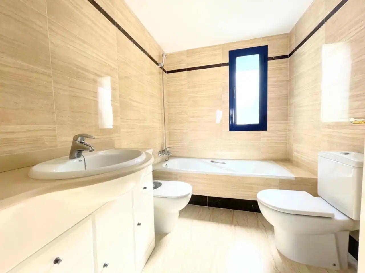 Ático con terraza en venta en Calle Vista Africa 4, imagen 17