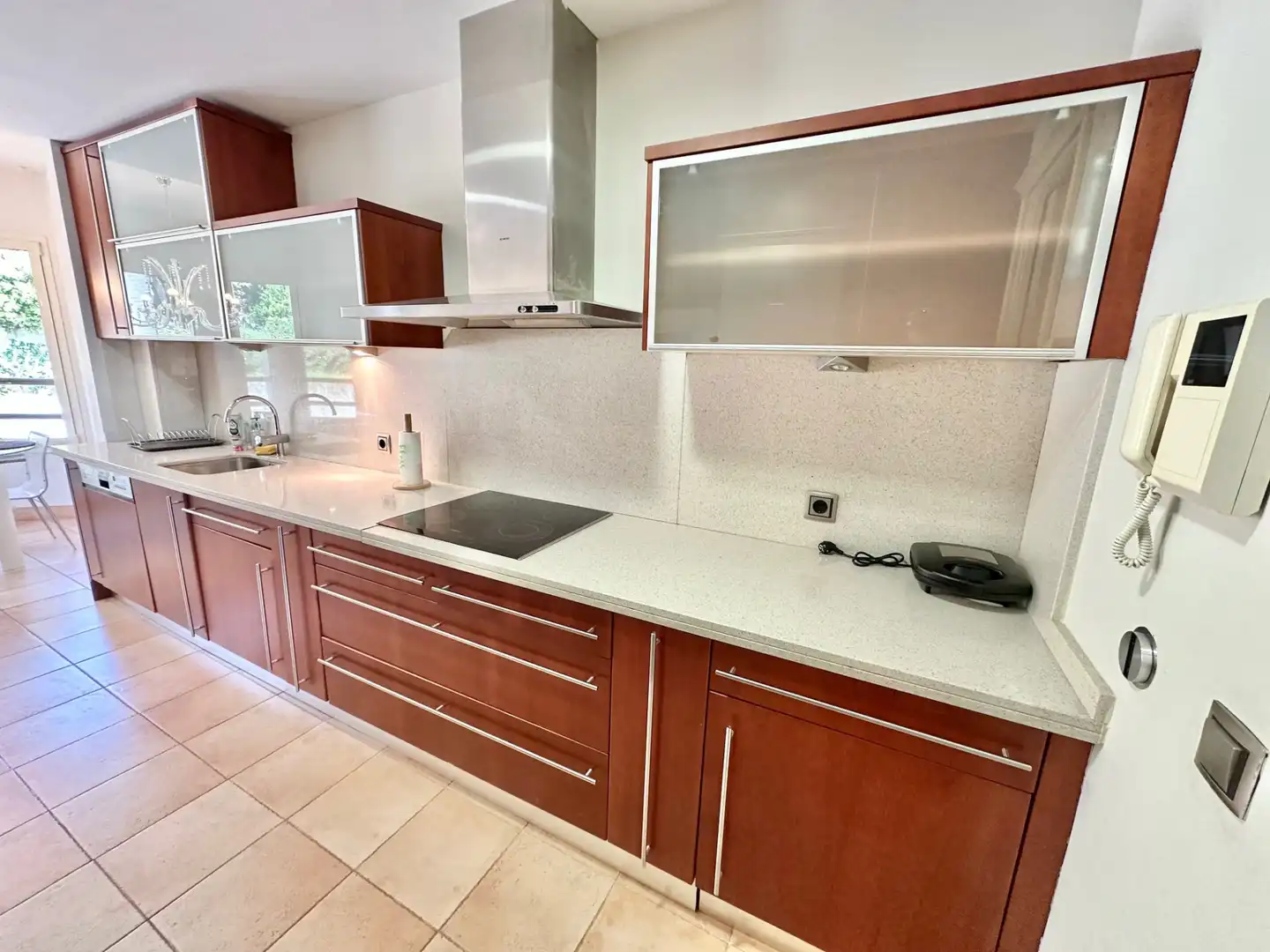Apartamento con piscina en venta en Milla de Oro, imagen 11