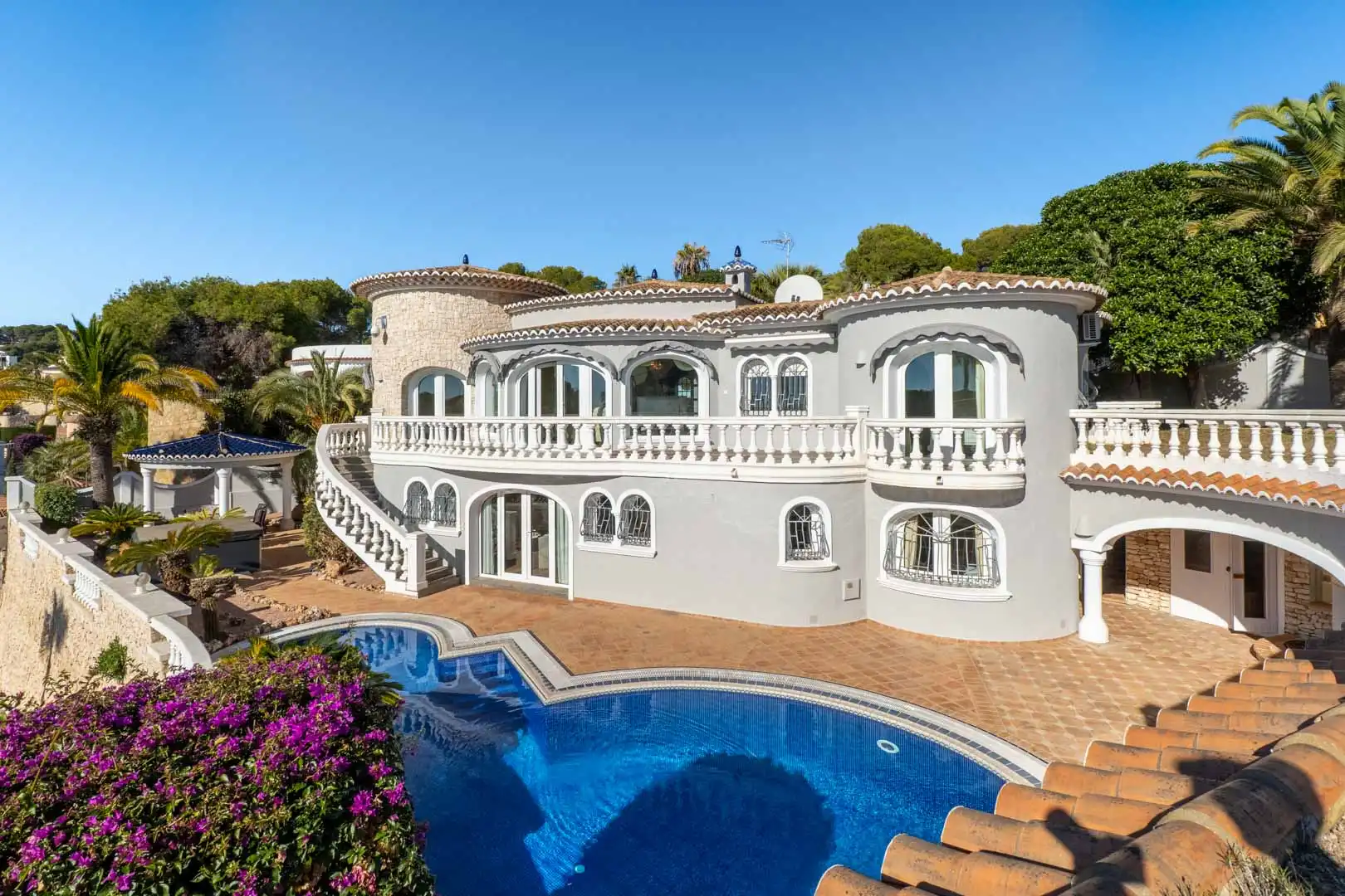 Chalet con piscina en venta en Benissa pueblo