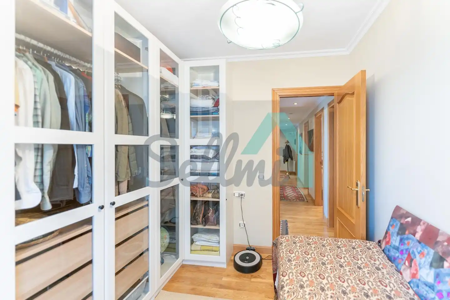 Habitación de Piso en venta en Oviedo  con Calefacción, Parquet y Trastero