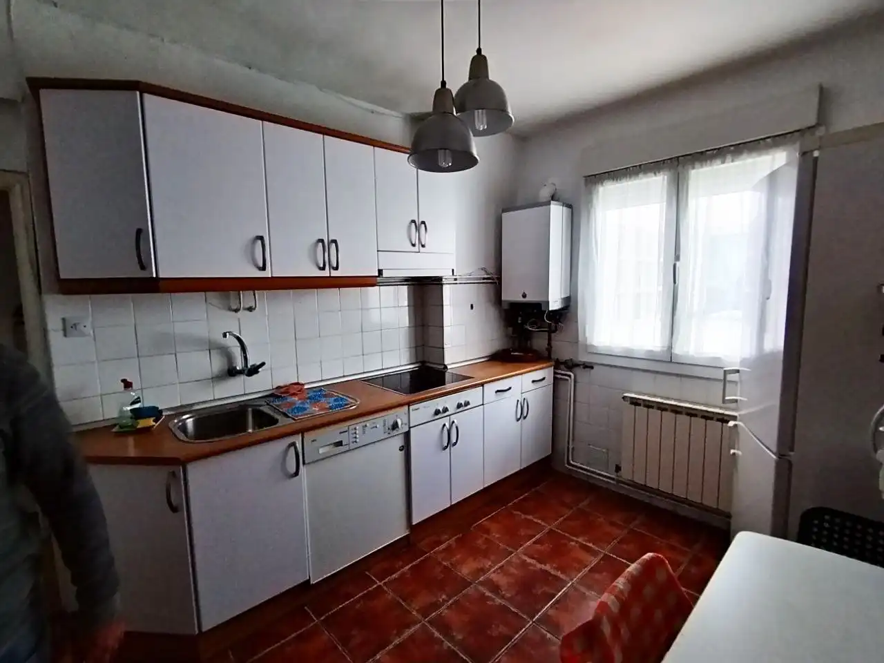 Cocina de Piso en venta en Villarcayo de Merindad de Castilla la Vieja con Calefacción, Amueblado y Horno