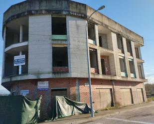 Vista exterior de Edifici en venda en Salvaterra de Miño