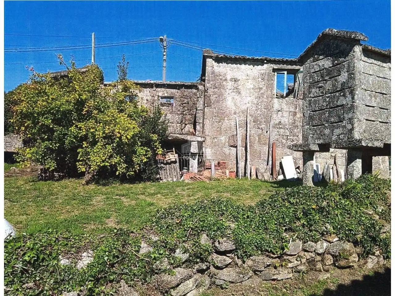 Country house with garden for sale in Calle Laxoso de Riba