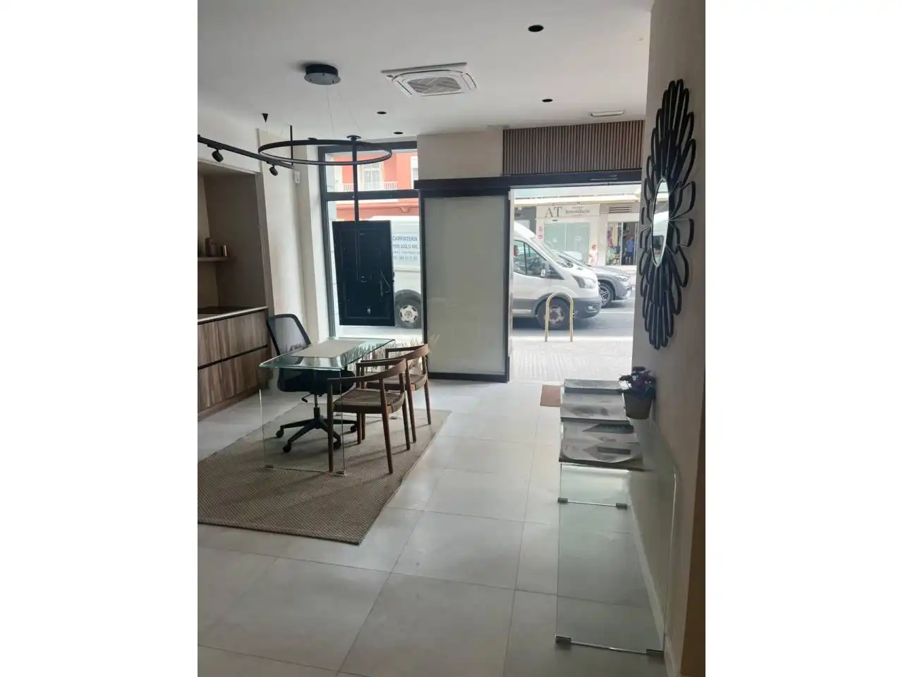 Local comercial en alquiler en Avenida Cayetano del Toro, imagen 3