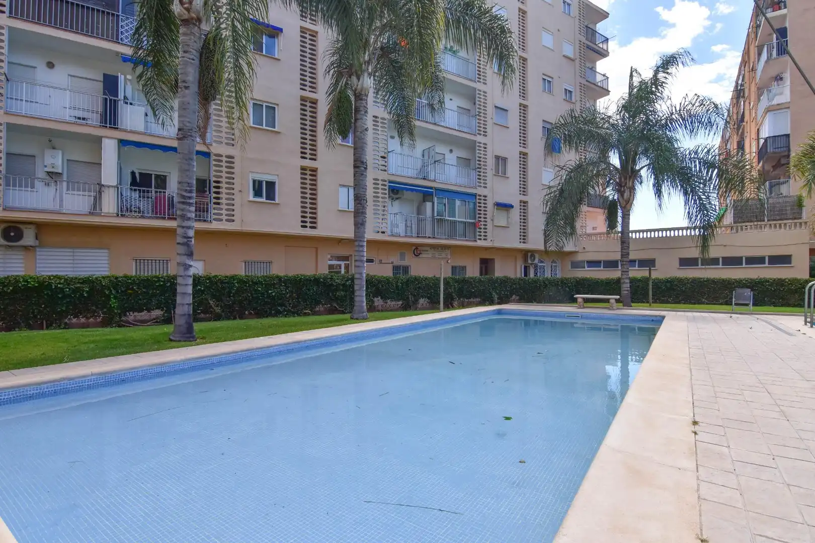 Piscina de Planta baixa de lloguer en La Pobla de Farnals amb Aire condicionat, Moblat i Piscina comunitària