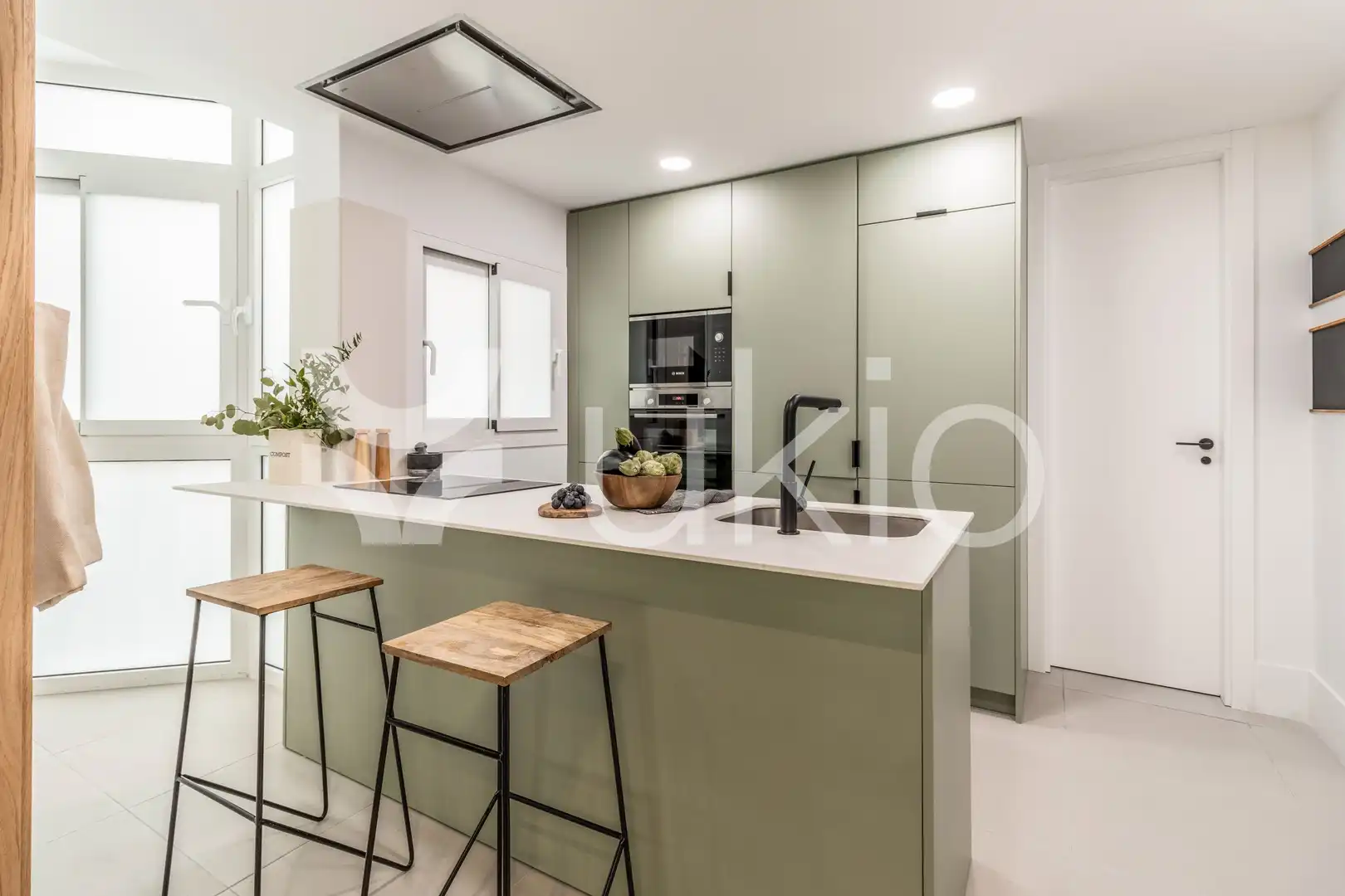Cocina de Apartamento de alquiler en Madrid con Aire acondicionado, Calefacción y Amueblado