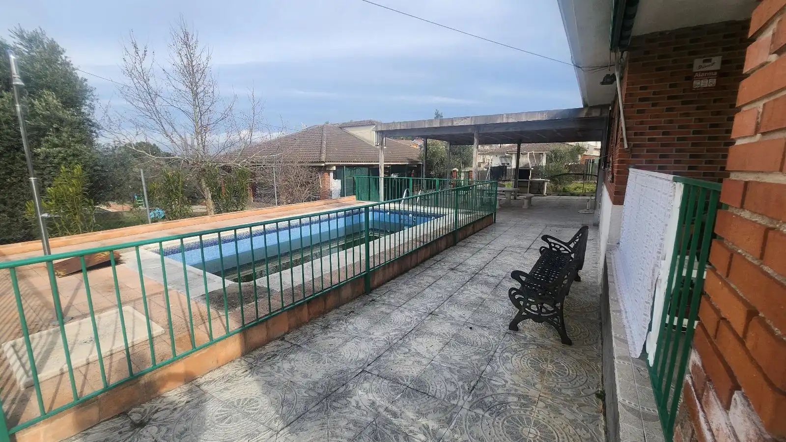 Schwimmbecken von Residential zum Verkauf in Hormigos
