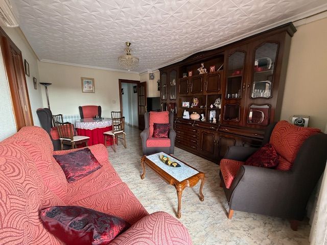 Living room of Flat for sale in Peñaranda de Bracamonte  with Heating and Furnished