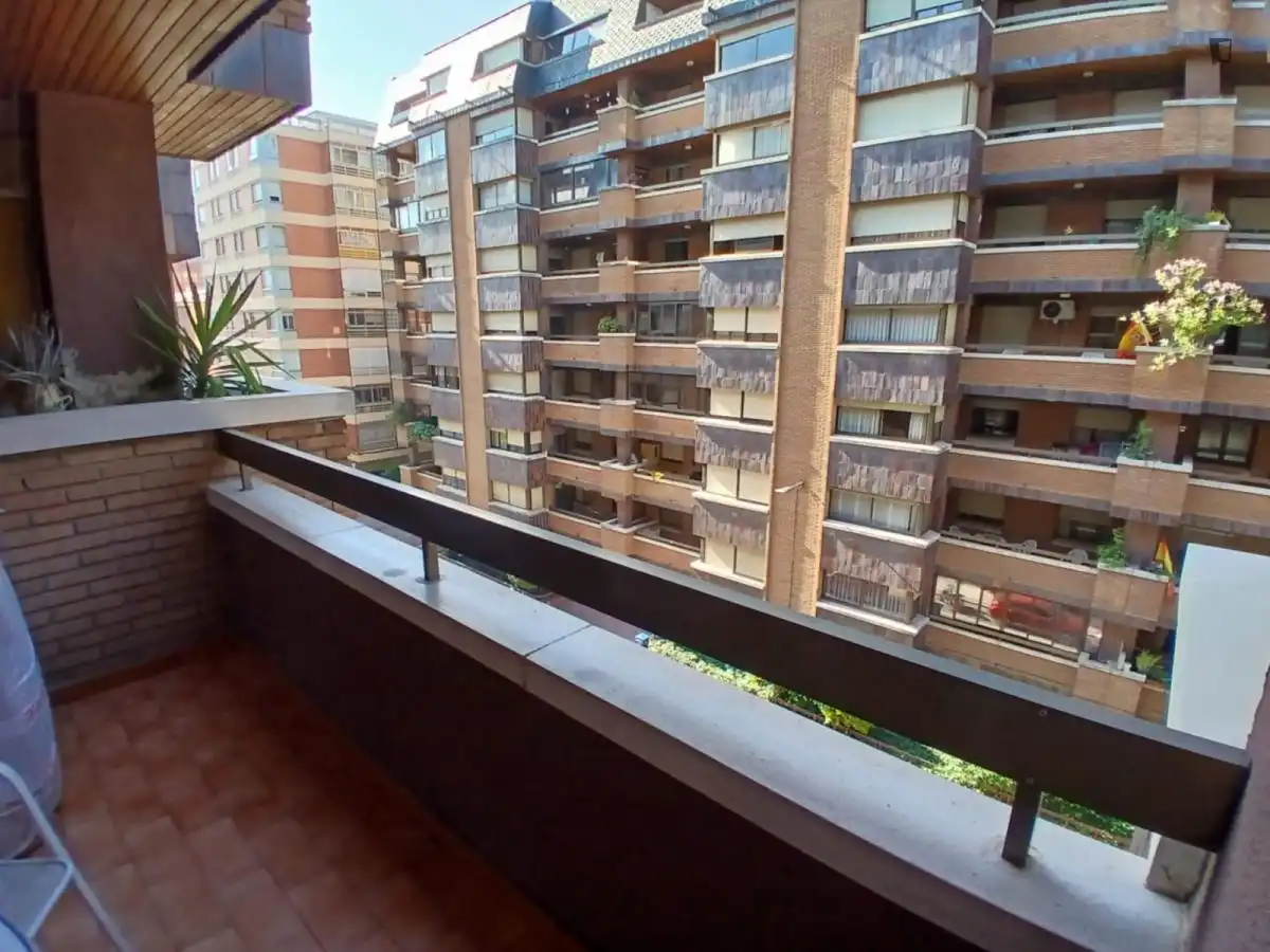 Terrassa de Apartament per a compartir en Valladolid amb Moblat, Forn i Rentadora