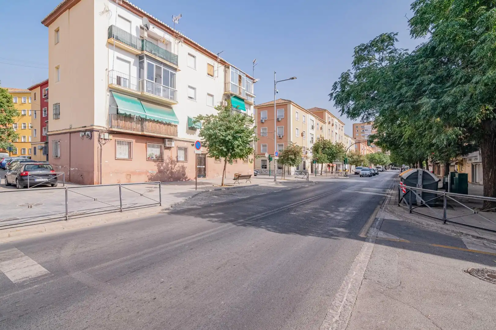 Exterior view of Flat for sale in Granada  with Air Conditioner and Balcony