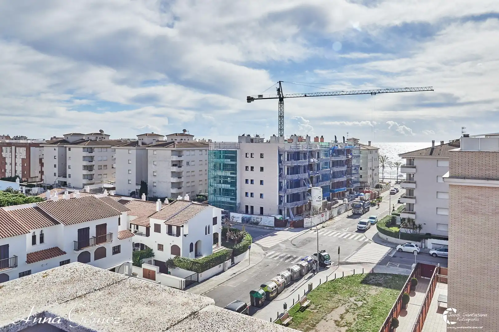 Außenansicht von Dachboden zum Verkauf in Calafell mit Heizung, Terrasse und Gemeinschaftspool