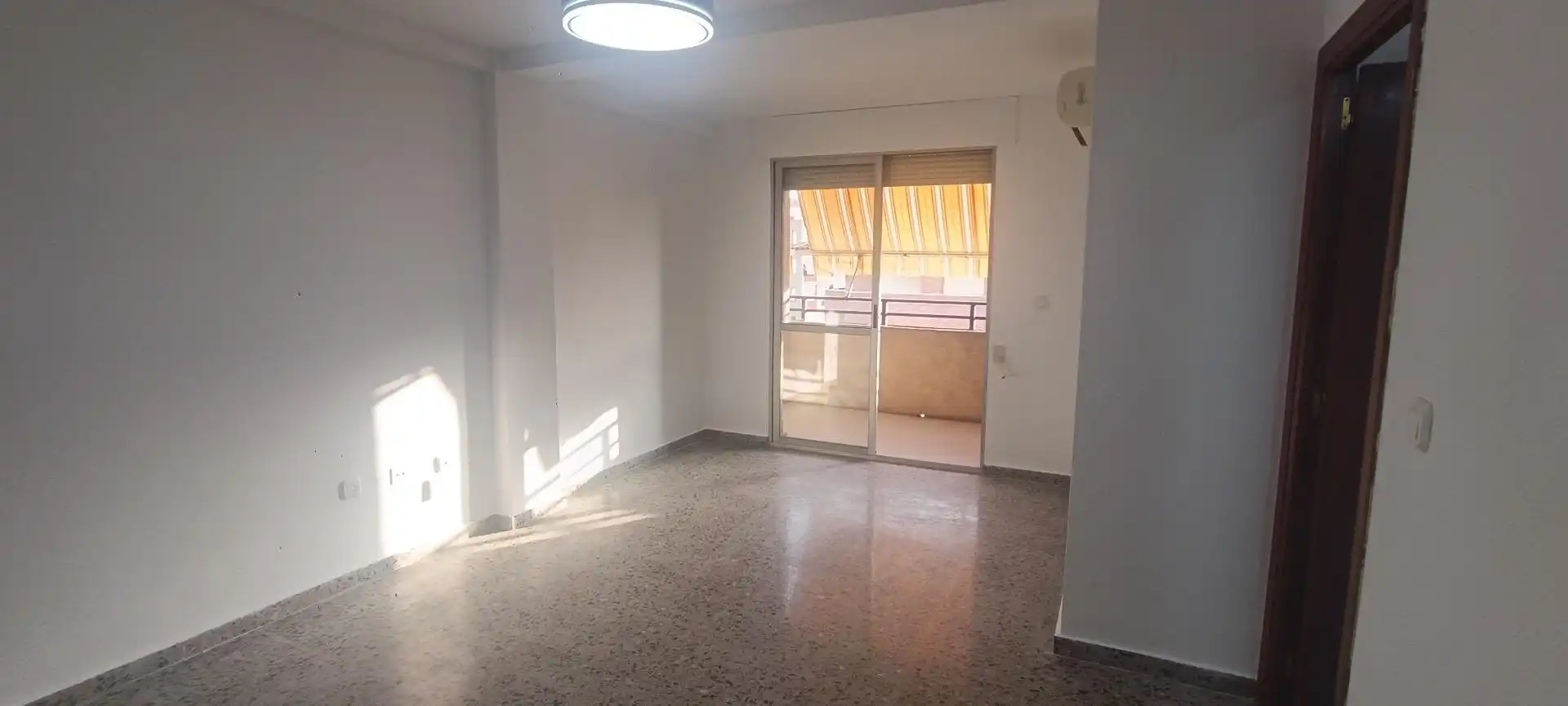 Flat for rent in Murcia  with Air Conditioner, Private garden and Terrace