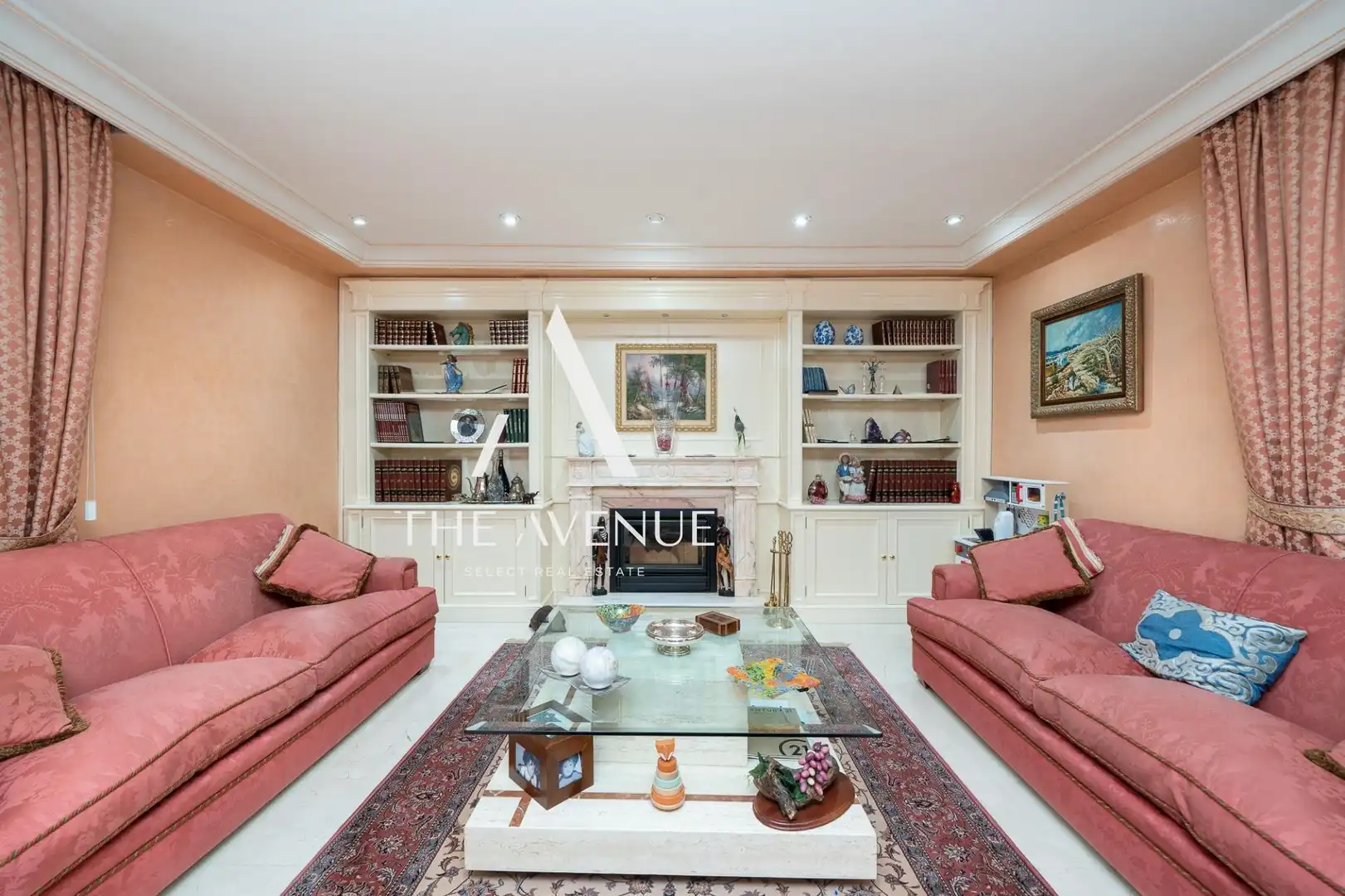 Sala d'estar de Casa o xalet en venda en Boadilla del Monte amb Aire condicionat, Calefacció i Jardí privat