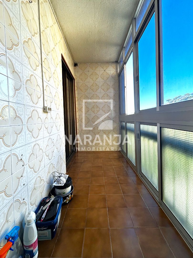 Exterior view of Flat for sale in Santa Coloma de Gramenet  with Balcony