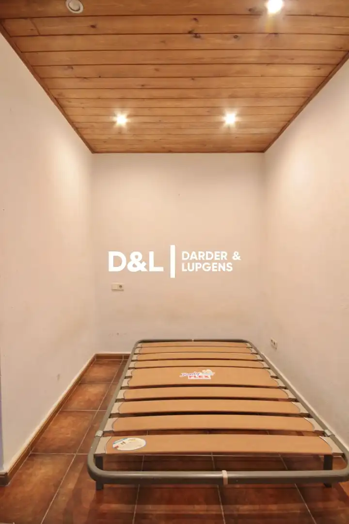 Habitación de Planta baja en venta en Vilanova i la Geltrú con Calefacción y Horno