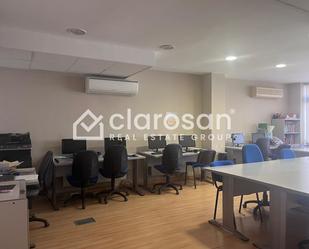 Premises to rent in Coín  with Air Conditioner