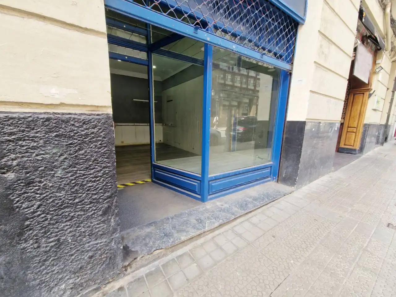 Local comercial de lloguer a Calle Egaña, imagen 2
