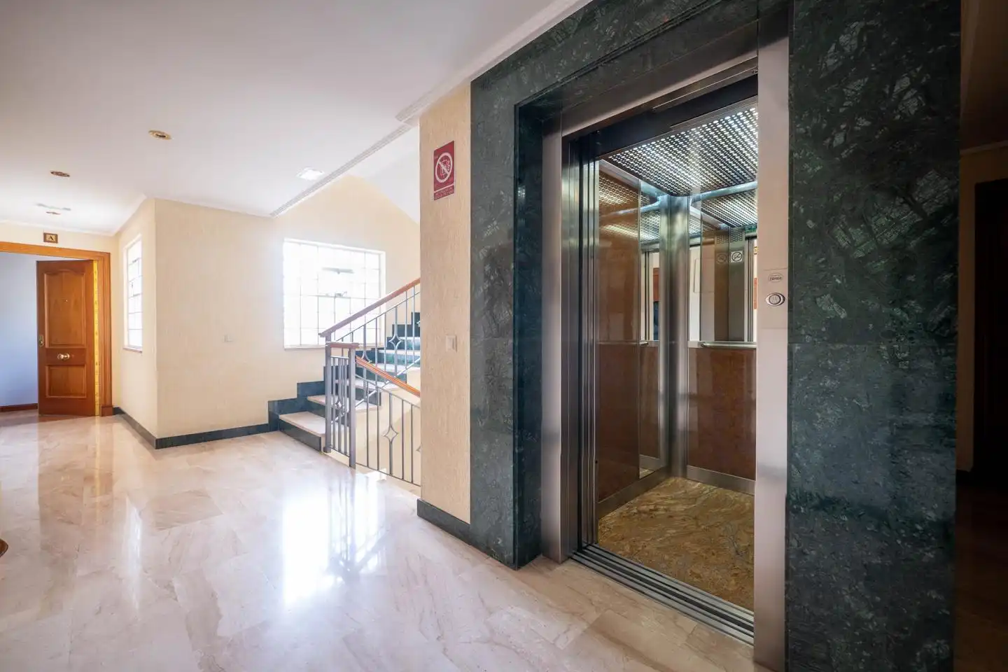 Piso en venta en Ávila con Calefacción y Trastero