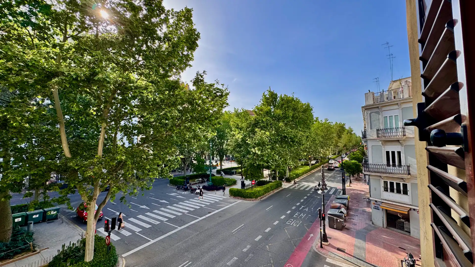 Vista exterior de Apartamento en venta en Valencia con Aire acondicionado, Calefacción y Horno