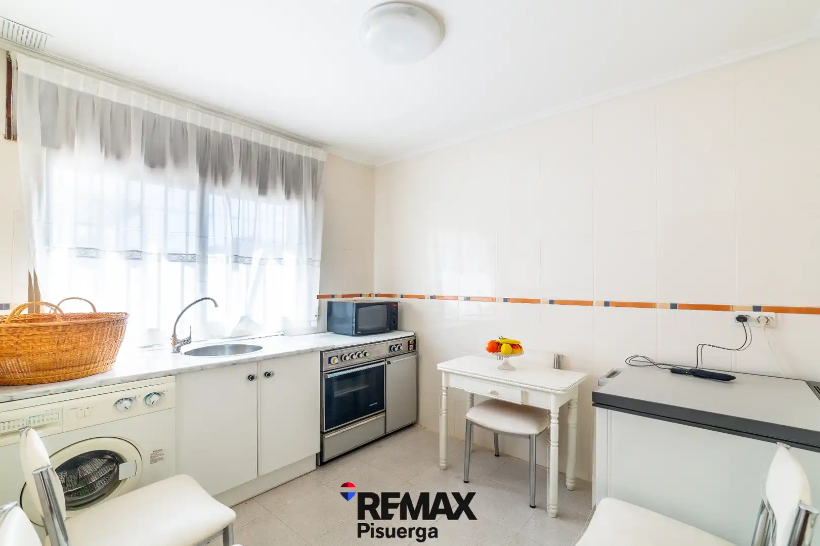 Kitchen of Houses for sale in Tordesillas  with Storage room