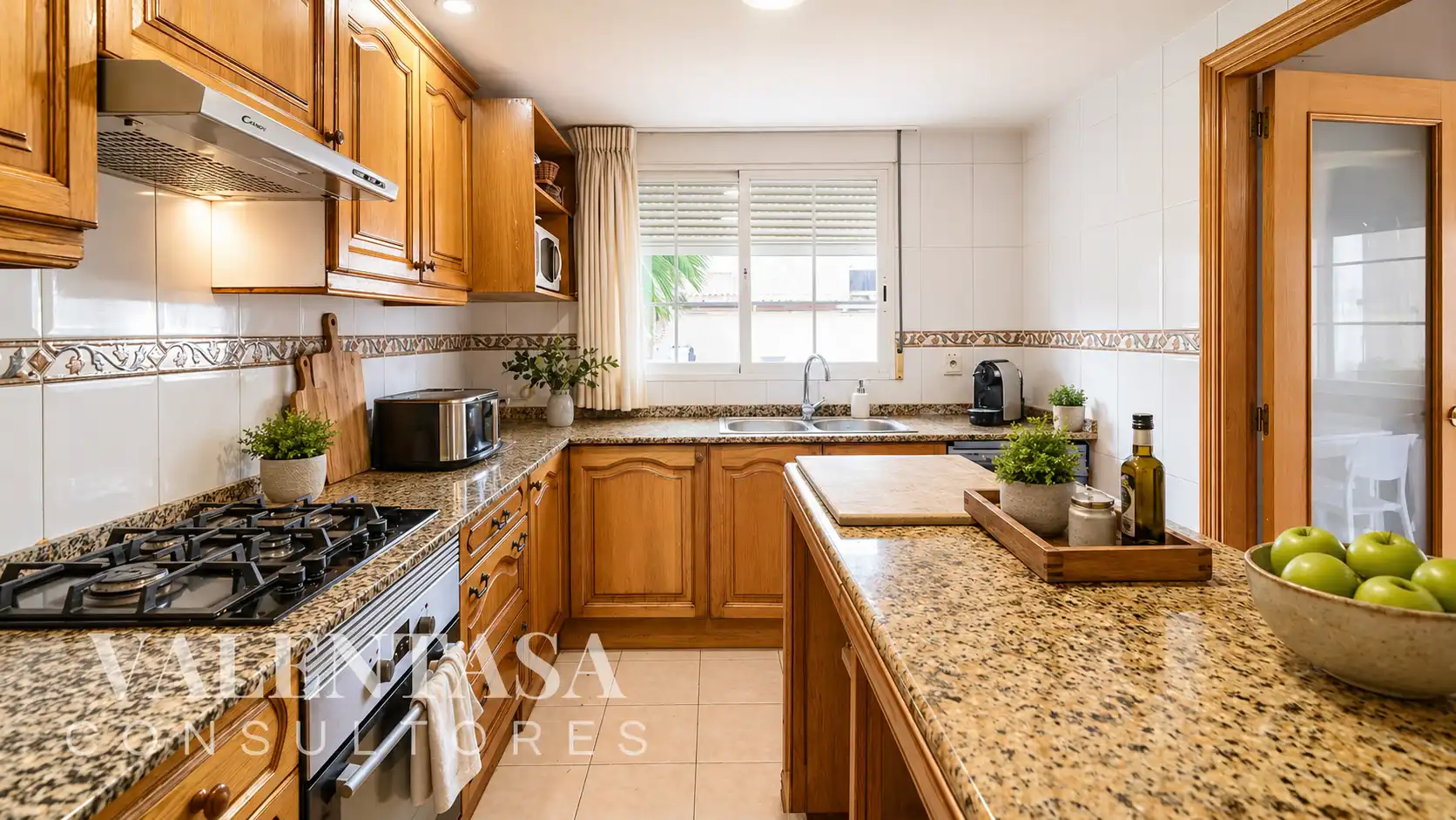 Kitchen of Houses for sale in L'Eliana  with Air Conditioner, Heating and Private garden