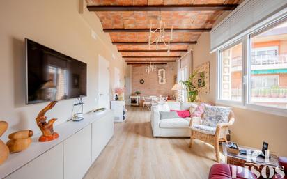 Living room of Flat for sale in Sant Cugat del Vallès  with Air Conditioner, Heating and Terrace