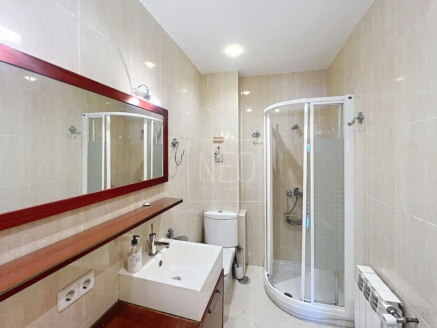 Bathroom of Flat for sale in Madrid  with Heating, Terrace and Balcony