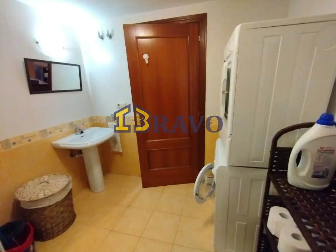 Badezimmer von Wohnung zur Miete in Medina de Pomar mit Heizung und Abstellraum