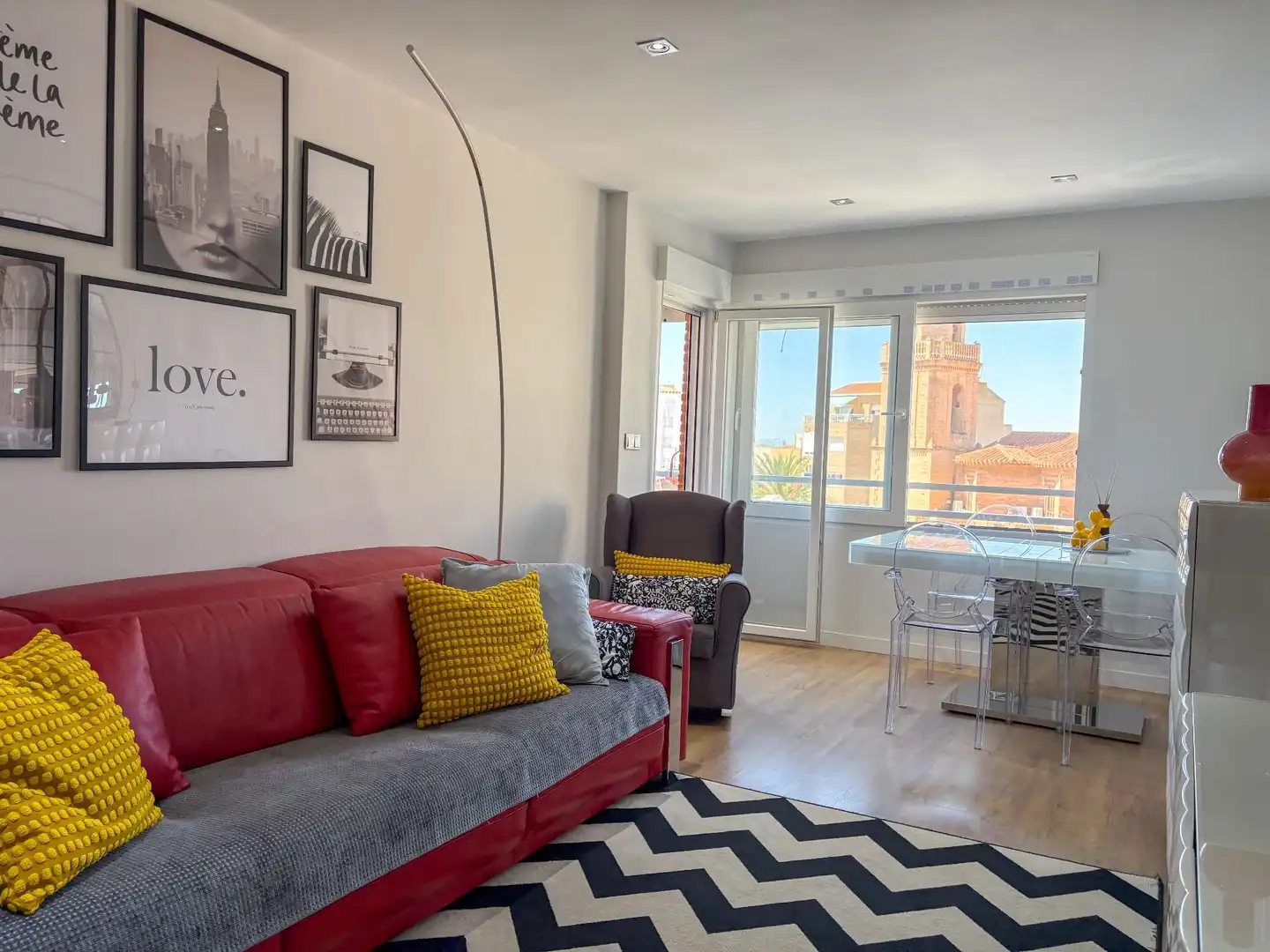 Wohnzimmer von Wohnung zum Verkauf in Pilar de la Horadada mit Klimaanlage, Heizung und Terrasse
