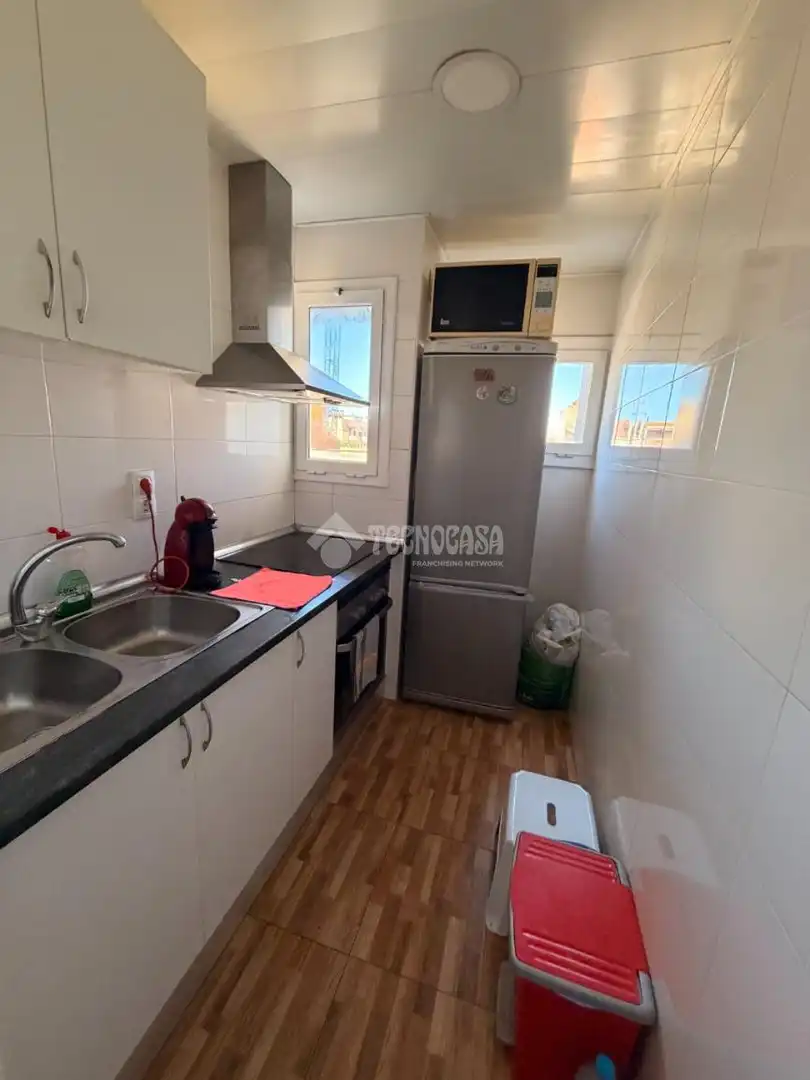 Casa bifamiliare con terrazza in vendita a Centre - Sant Oleguer, imagen 26