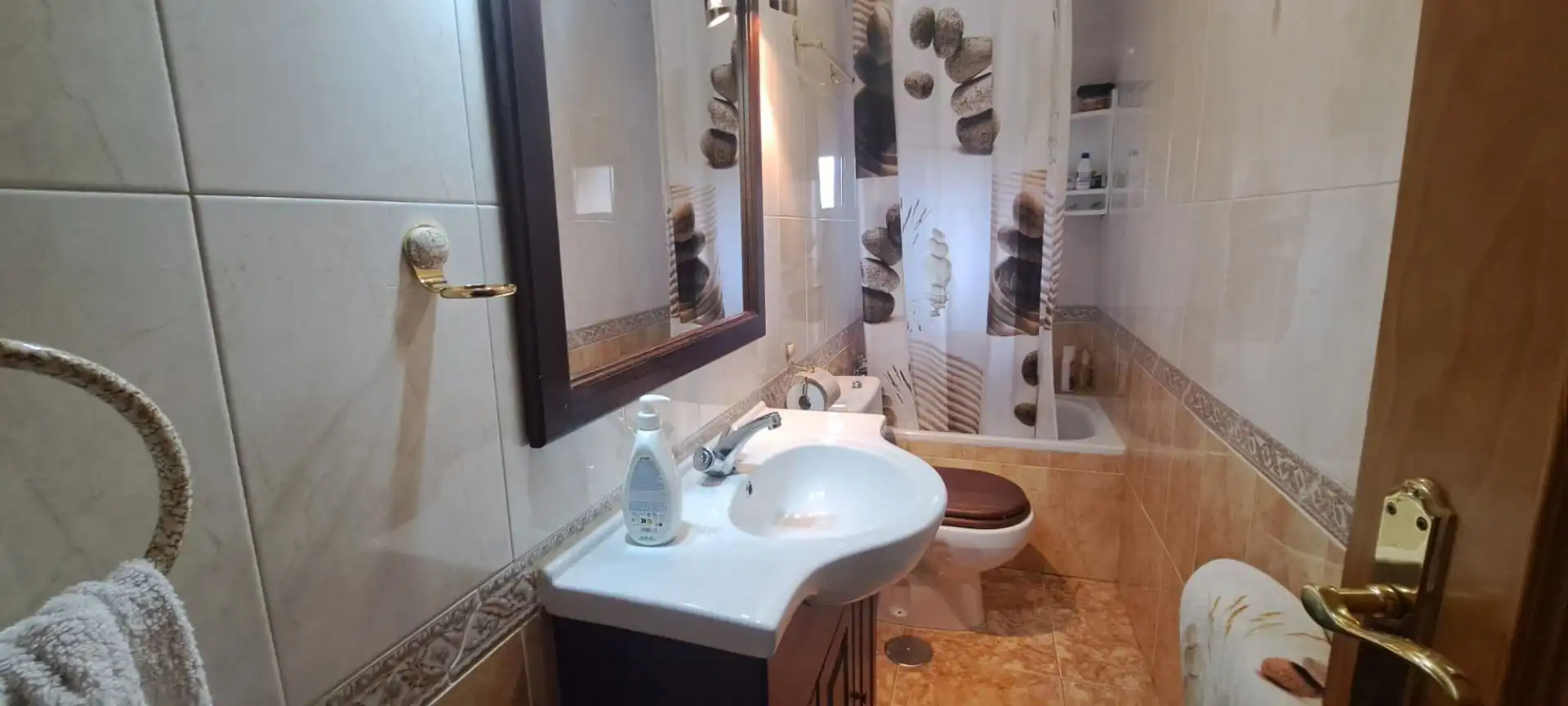 Baño de Casa adosada en venta en Ávila con Calefacción y Amueblado