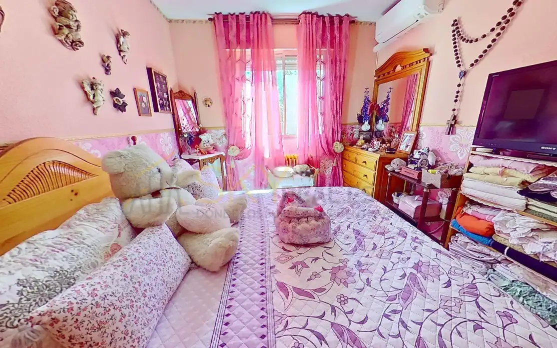 Bedroom of Detached homes for sale in Azuqueca de Henares  with Heating, Terrace and Furnished