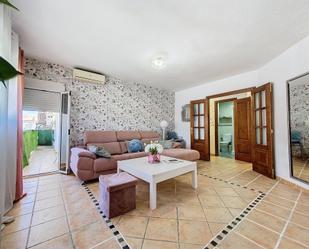 Living room of Apartment for sale in Estepona  with Air Conditioner, Terrace and Balcony