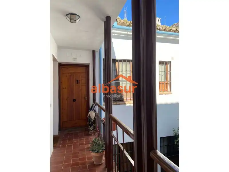 Vista exterior de Dúplex en venda en Córdoba amb Aire condicionat, Calefacció i Parquet
