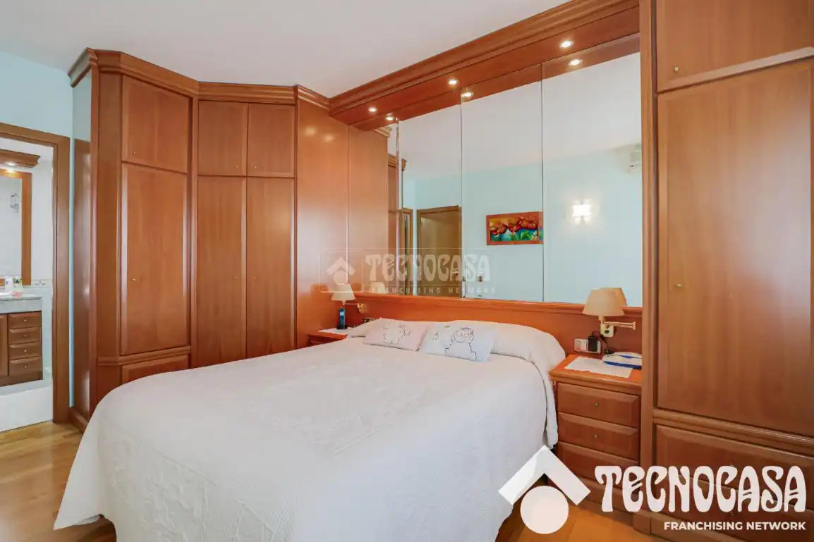 Habitación de Ático en venta en Barcelona con Balcón