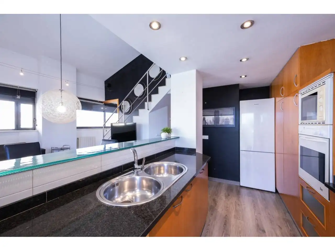 Kitchen of Flat for sale in Girona  with Air Conditioner, Heating and Parquet flooring