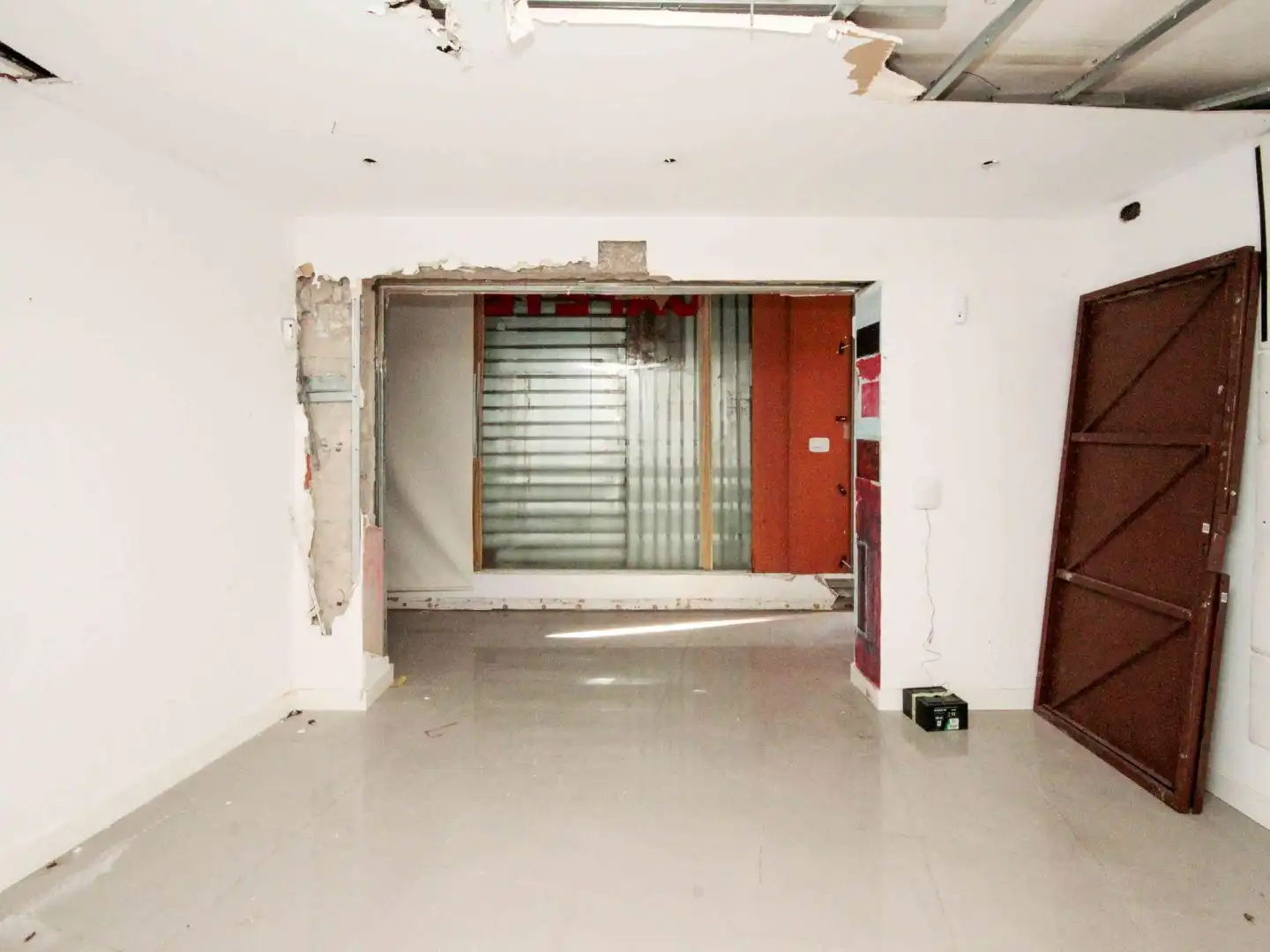 Local en venta en Cornellà de Llobregat